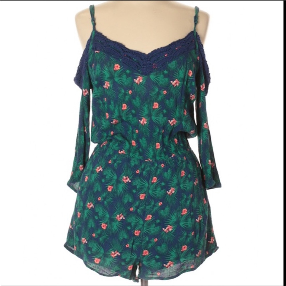 “Dina be” Floral Off The Shoulder Romper